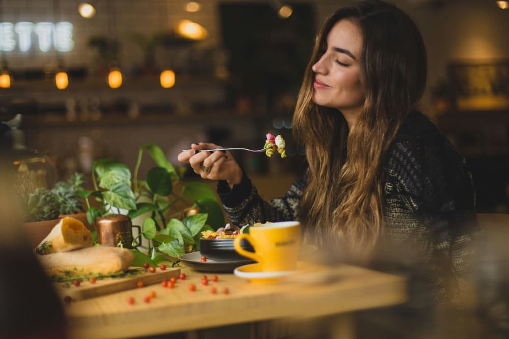 Exploring the Influence of Aromas on Dish Taste Perception